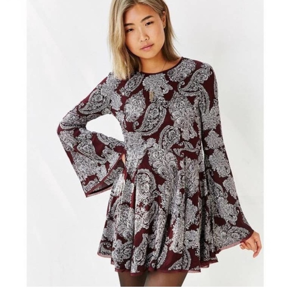 Urban Outfitters Ecote Paisley Bell Sleeve
Raw Trim Dress